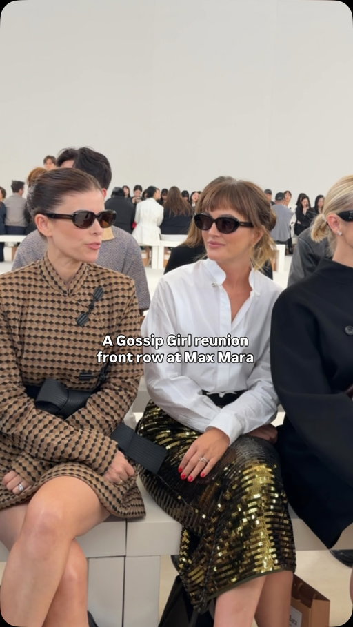 Blair Waldorf and Lily van der Woodsen meet at the @maxmara show…xoxo
📷 @jordan1233