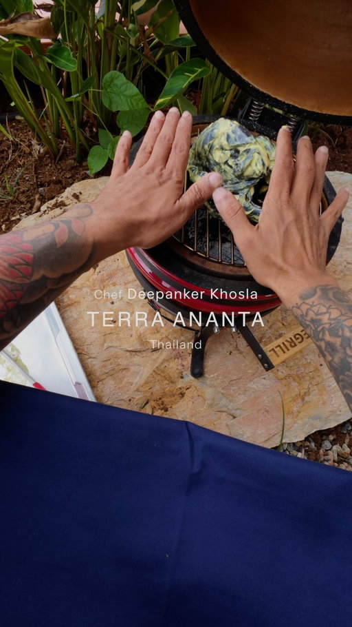 Black Silkie Chicken Tikka Masala through the eyes of Chef @deepankerkhosla. A taste of Terra Ananta, his farmhouse retreat nestled in Kanchanaburi.

Discover Beyond the Menu → vi.sa/beyond-the-menu
#InfiniteTastes #BeyondtheMenu