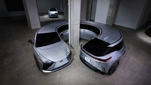 @mschf x @lexususa present MOTOMORPHOSIS
On view now, during Armory Week 2026.
Opening night drinks and bites provided by Lexus Culinary Master Esther Choi @choibites 

Public Opening 9/24 from 7-9pm
Viewing Hours 9/25-26, 10am-6pm

Location: Chelsea Industrial, 535–551 W 28th St

motomorphosis.com

*Dramatization