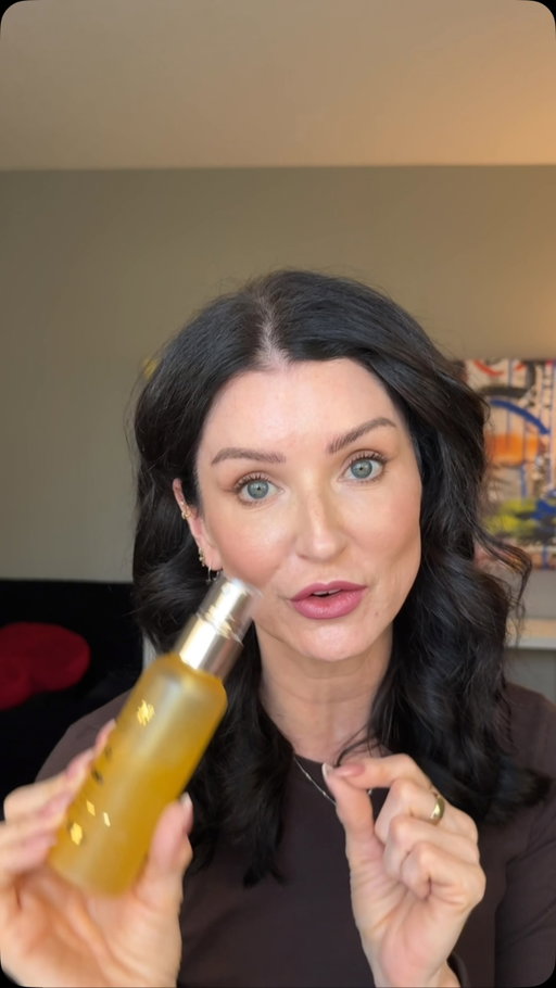 You know I’m a less-is-more makeup girl... so the amount of powder I put on my face for this test physically hurt me. 😂 But the results?!

The new d’Alba PRO2X Spray Serum | Upgrade of the OG First Spray Serum, took everything I already loved about the original and LEVELLED. IT. UP. 
That mist + my 49-year-old textured, acne prone skin = you need to see the before &
after. ✨
Comment “PRO” and I’ll send you my secret discount code + link. 🫶

@dalba_global 

#dalba #dalbaPRO2X #newlaunch #koreanskincare #peptideExosome