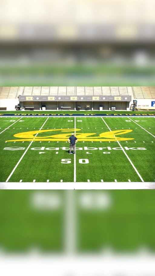 What started in Bear Territory is back where it all began 🐻🧱

Proud to announce a new partnership with @databricksinc and the “Databricks Field at California Memorial Stadium.” Databricks is now the Official Enterprise Data + AI platform for Cal Athletics. 

🔗 Link in bio to learn more.