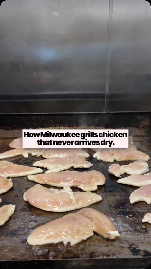 Locking in all that overnight marinade on the flat-top grill creates a tender, caramelized crust that holds its flavor all the way to your doorstep. ✨

Pairing freshly seared grilled chicken with warm rice and our house-blended glazes is the ultimate lunch upgrade for your busy workday. 🥢

📍 Address: 733 N Milwaukee St, Milwaukee, WI 53202
Mon-Sat: 11AM - 11PM
Sun: 3PM - 11PM

Order your fresh bowl directly via bowlsofrice.com. ⚡️#bowlsofrice #bowlsofricemilwaukee #milwaukeestreets #milwaukeefoodspot #milwaukee53202