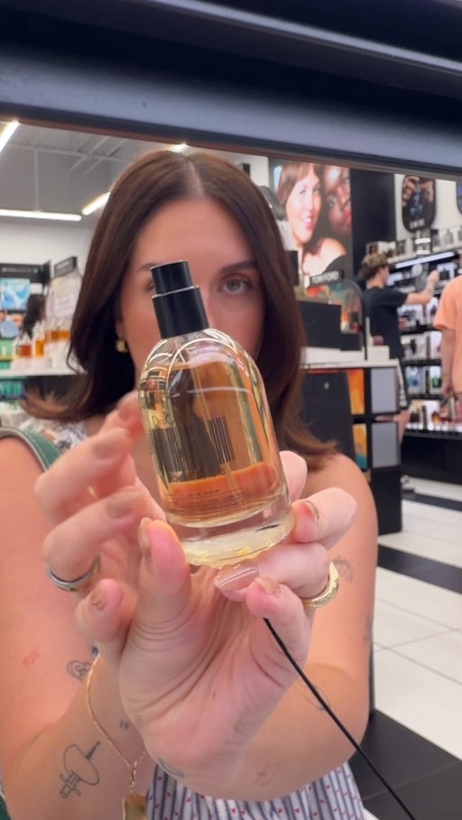 had to stop into @sephora to check out @dedcool’s new mocha magic IRL. The easiest yes for the most creamy, dreamy, everyday coffee scent ☕️

#dedcoolpartner #dedcool #dedcoolmochamagic #mochamagic #coffeeperfume