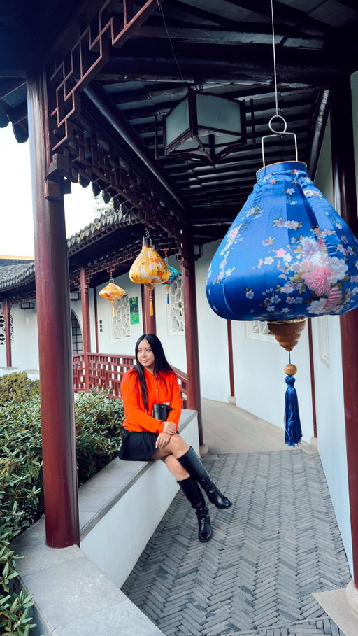 A magical lantern festival is coming to Vancouver this weekend! @vancouverchinesegarden 🏮

This year marks a special milestone as the Garden celebrates its 40th anniversary. Step into the enchanting Moon Palace, where glowing lanterns, timeless traditions and cultural celebrations come together for a beautiful evening beneath the moon

Here’s what awaits:
✨ Floating lanterns and wish-making
✨ Traditional mooncake demonstrations
✨ Hands-on clay mooncake activities
✨ Cultural performances and entertainment
✨ Face painting, festive crafts and riddles
✨ Family-friendly experiences throughout the garden

Most activities are included with admission, lanterns are extra $5, early birds tickets (first 100) will get free bamboo fan! So write a wish, light a candle and share the moon 🌙 

EVENT DETAILS
📅 September 26–27, 2026
⏰ 2 PM – 9 PM
📍 Dr. Sun Yat-Sen Classical Chinese Garden
578 Carrall Street, Vancouver, BC

#MidAutumnFestival #ChineseGarden #VancouverEvents #ChinatownYVR #ExploreVancouver