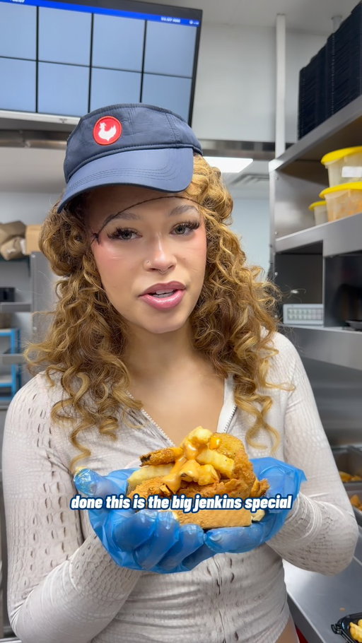 #ad First stop in the Big Apple had to be @realzaxbys 
Y’all might not have the Big Jenkins on the menu yet but give me some time!🐓❤️

Go to your nearest Zaxbys and try my Zax Hack: The Big Jenkins including Texas Toast, Chicken Fingerz, Crinkle Fries and Zax Sauce. Order the items individually and make them at home yourself!

#zaxbyspartner #zaxbys