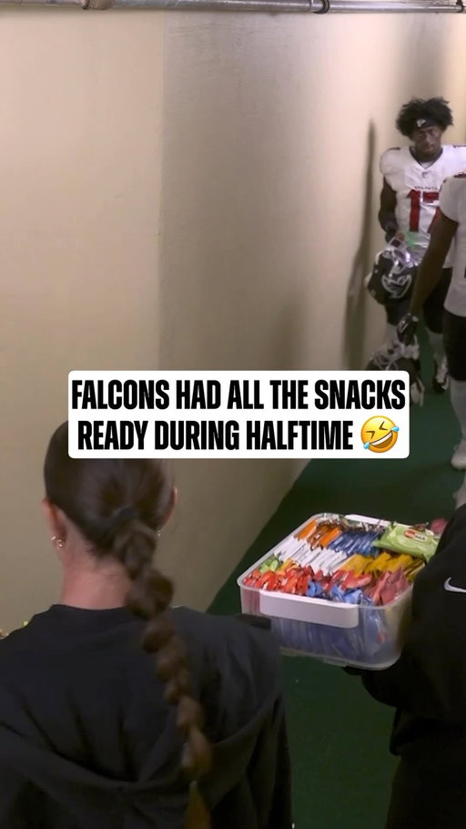 they came prepared 😂

ATLvsGB on Prime Video
Stream on @NFLPlus