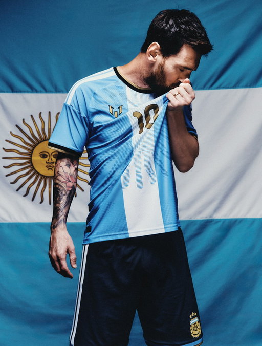 an honour to have worn these colours, for all these years. 🇦🇷 ​
a special collection, now yours. 🔗​
​
un honor haber llevado estos colores durante todos estos años. 🇦🇷​
una colección especial, ahora es de ustedes. 🔗