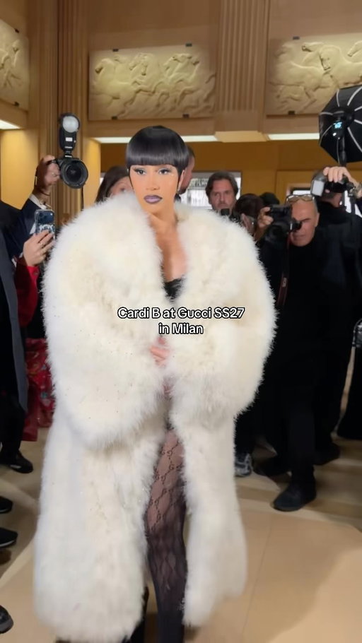 @iamcardib arrives to the @Gucci SS27 show in Milan today in a full Cardi-esque fit, we are obsessed.

Video: Hypebae