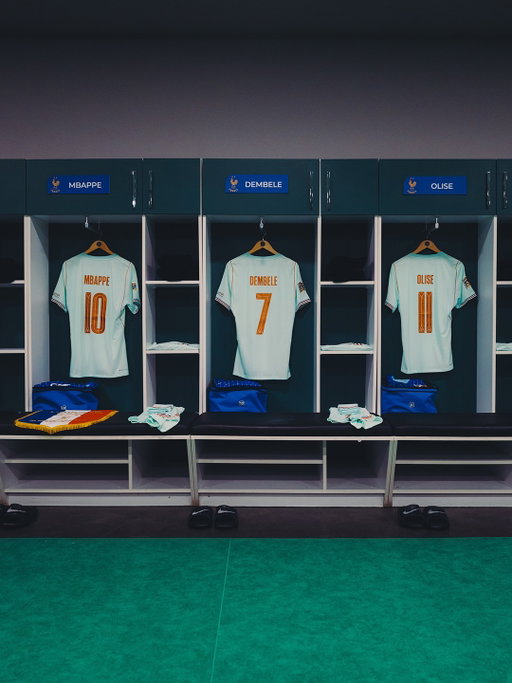 Le vestiaire est prêt. La Nations League peut commencer 💙

🇹🇷 Turquie 🆚 France 🇫🇷
⏰ 20h45 sur TF1

The dressing room is ready. Nations League starts tonight

#TURFRA