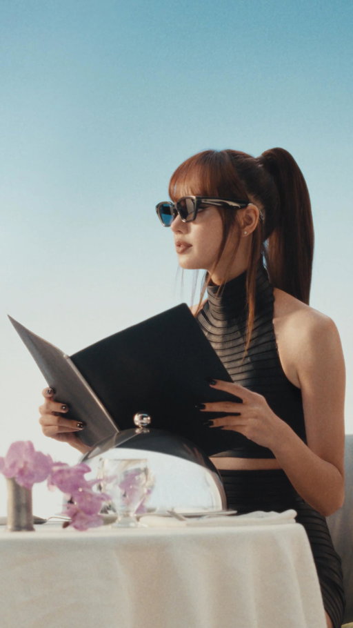 Only the best for Love. 
Translate on the spot with Meta Glasses by LISA.

#MetaGlassesbyLISA #LISA