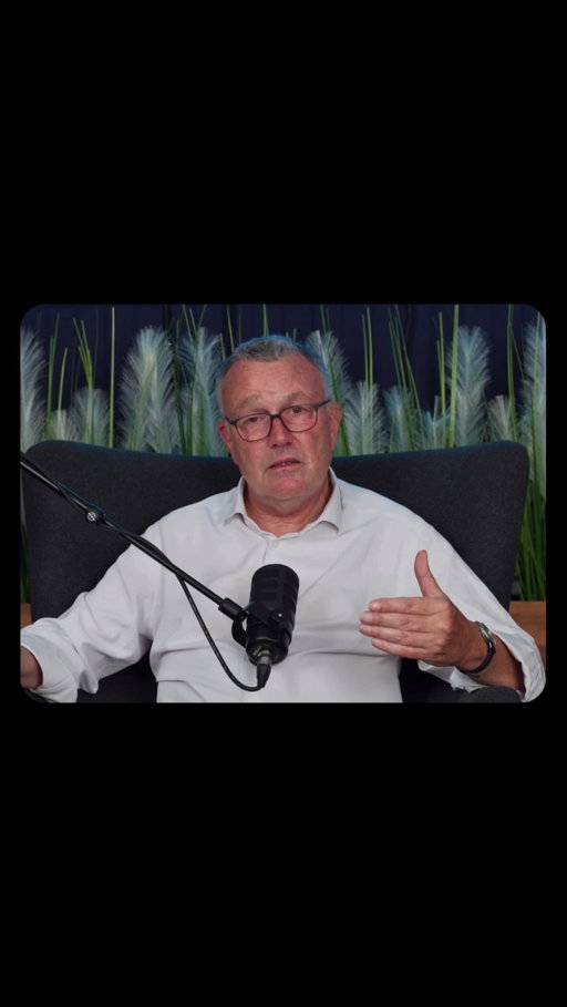 Ein Schuss, zwei Treffer | Michael Lüders 📺

Im „RebellComedy“-Podcast spricht Michael Lüders über die neuesten Enthüllungen aus der NAZA-Dokumentation, in der israelische Soldaten offen über ihre Kriegsverbrechen berichten.

#michaellüders #naza #palästina 🇵🇸