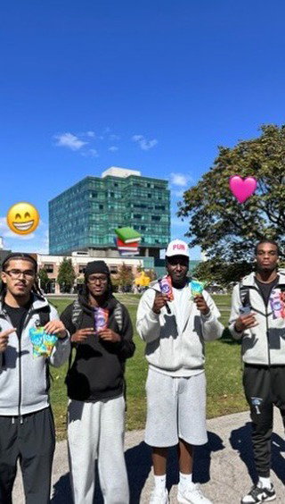 We’re back on campus 🎓🩷 and this time the students did NOT hold back 

The answers? Unmatched 🎤✨
 
✨ Aspartame Free ✨ No Artificial Flavors or Dyes ✨ 100% Sweetened with Xylitol ✨ Sugar Free
 
Chew Better Gum, Chew PUR. 
 
#purgum #campus