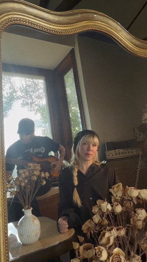 We’re supposed to be rehearsing but Taylor just dropped Patient Zero…so….

#patientzero #taylorswift #theencore #thebandperry