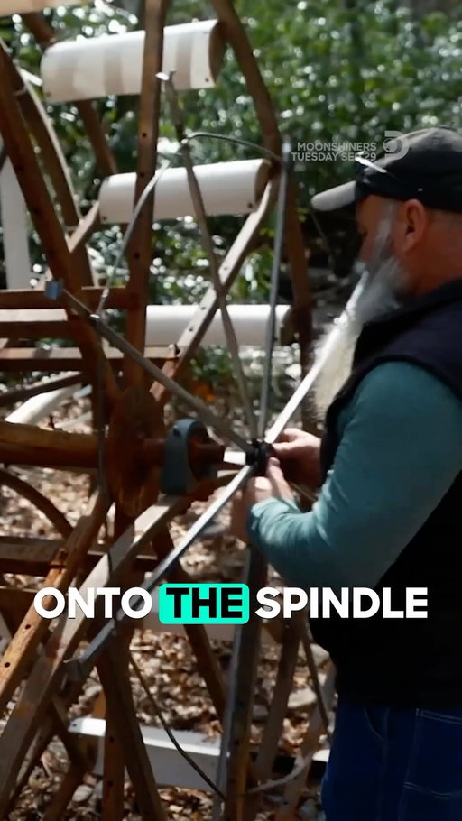 The science behind the mash 🍓
#Moonshiners premieres Tuesday at 8P on Discovery.