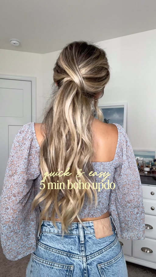 Quick & Easy 5 Minute Boho Updo 🤍✨🍂 this hairstyle will have you looking like a proooo! It’s effortless, pretty and only a few steps. All you need is a hair band and a clear small elastic hair band! This looks stunning on all hair types and can be as messy or polished (so cute as a slick back in the front too) as you want! THE PERFECT event hairstyle if you ask me 😍 

Save this quick and easy boho updo for later when you’re in need of a little hair inspo! 

#hairtutorial #hairstyles #easyhairstyles #bohohair #updohairstyles wedding guest hair, event hairstyles, boho hairstyles, easy event hairstyle
