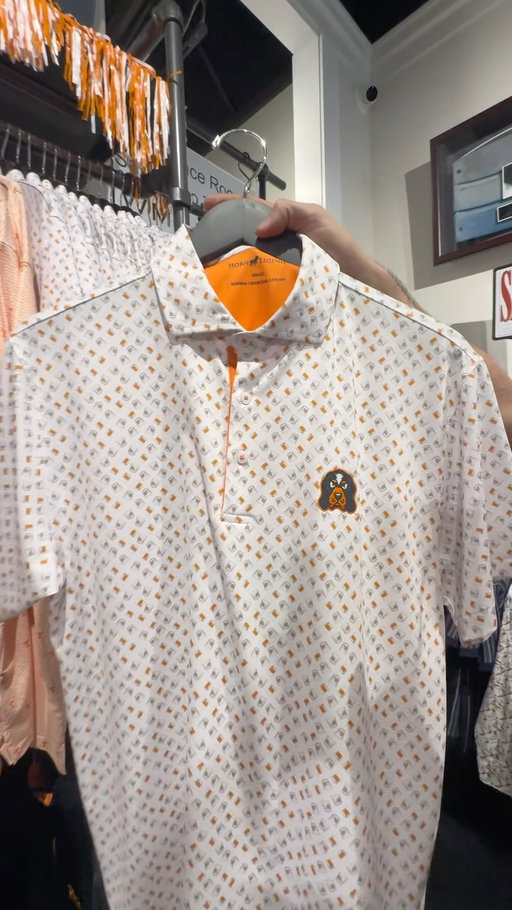Had to wear the Tennessee Vols Script Custom Print Performance Pullover for gameday in Knoxville, TN this weekend! #collegefootball #vols #tennessee 🍊 @hornlegendofficial
