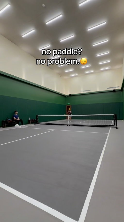no paddle? no problem🙂‍↕️🤝 
pickleball is life😂 

#pickleball #indoorpickleball #workout