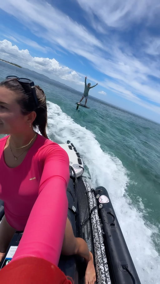 Happy birthday to my ride or die!! 💘 @hennessyfishing Here’s us doing one of our favorite things together - flying around on our magic @flite.lab 707!! Thank you for opening up my mind and always pushing me to do something new - teaching me how to read the water, stay curious, & find the fun in everything! And I love that even after all these years, we’re still learning and finding new ways to experience the ocean together.✨