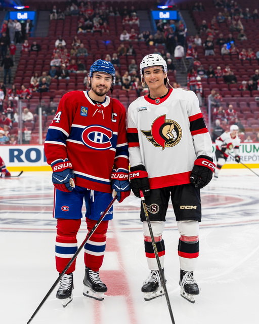 Les frères Suzuki s'affrontent pour une première fois en uniformes de la LNH

The Suzuki brothers are going head-to-head for the first time in NHL uniforms