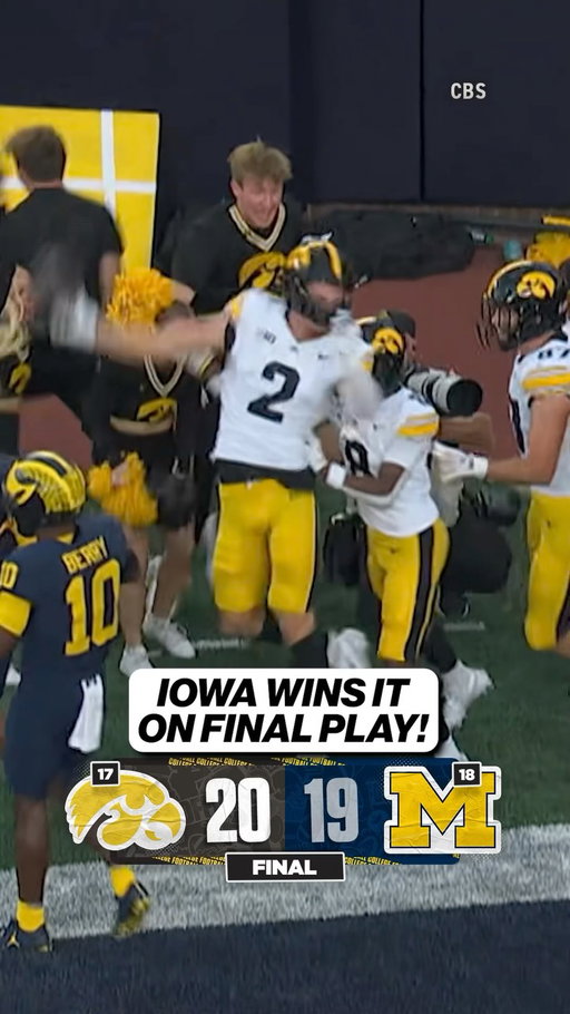 IOWA WINS IT IN THE FINAL 2 SECONDS OF THE GAME AGAINST MICHIGAN! @hawkeyefootball 

(via CBS)