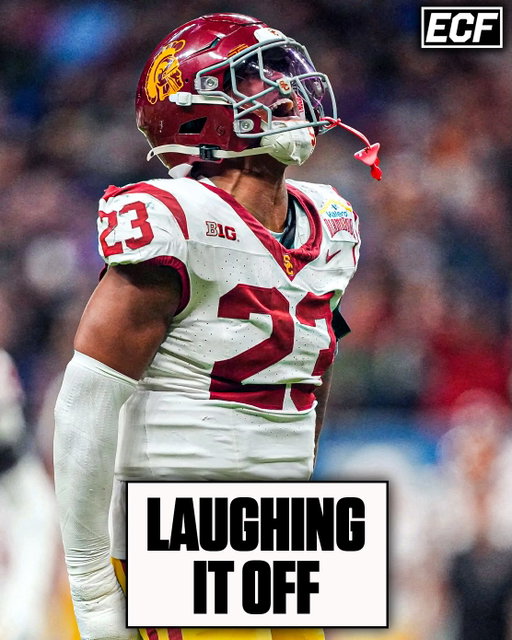 USC Desman Stephens was seen laughing and emoting after a dirty hit on Dante Moore putting him in the Hospital 😒

Stephens deleted his instagram roughly 5 minutes ago…

This doesn’t belong in football

🎥 @nbcsports
