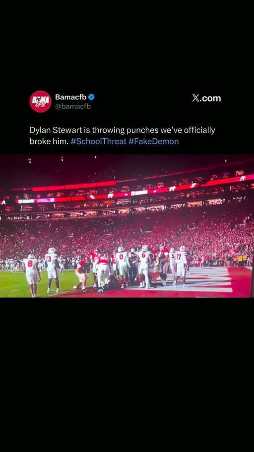 Dylan Stewart is throwing punches with helmets on… I know a fake demon when I see one🫵🤣 @dill5kk