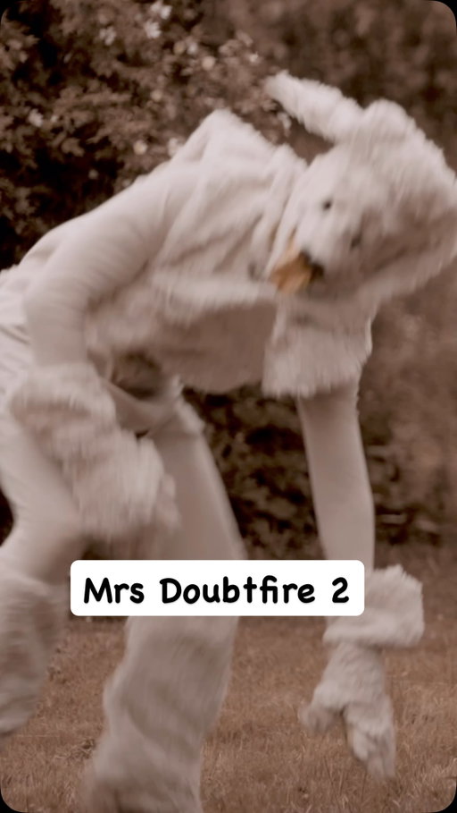 Mrs Doubtfire 2: Mrs Dogfire Full sketch on YouTube now! 

🎥: @_danncooper 
🎙️: @hazukisensei 

#mrsdoubtfire #film #parody #lust