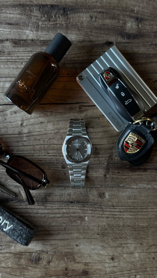 AD - Don’t just buy a watch. Invest in something that stands the test of time - Raymond Weil A.R.T 
.
.
.
#menswatch #raymondweil #mensaccessories #watchporn #porsche