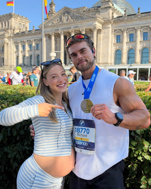 Berlin Marathon done 🤝

Really grateful to run the Berlin Marathon as my first ever Marathon. The goal was to go for a sub 3:30 without going all out. I never did the distance before so I had no idea what my body would feel like after km 30.

Everything went super smooth and heart rate stayed really low at a 4:50 pace for 39km… then I got the worst cramp of my life in my left leg from my hamstring all the way down to my calf 🫠 I had to walk for a few minutes and then slightly picked up the pace again towards the end, but it still costed me that sub 3:30 unfortunately. 

Officiall time: 3:35:53

Endurance wise everything was absolutely perfect, just need to watch the cramps next time, but I guess that comes from dragging 90kg across 42km 😂🤷‍♂️