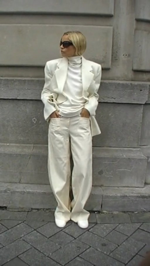 White for fall-maxxing @mango #MangoGirls