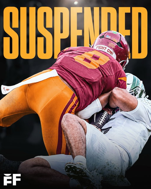 BREAKING: USC has suspended LB Desman Stephens II for one-game following his illegal hit on Oregon QB Dante Moore 🚨

USC HC Lincoln Riley issued the following statement: 

“Desman’s actions in last night’s game are unacceptable and are not reflective of USC Football nor of his personal character. He understands his mistake, accepts the consequences of his actions, and will learn from this. The entire Trojan Family wishes Dante a full recovery, and we send our best regards to him and his family.”

(🎥: NBC)
