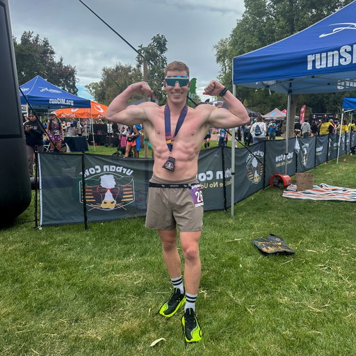 Urban Cow Half Marathon🐮🏃
What a fun morning! In preparation for the California International Marathon, I used Urban Cow as a training day with my workout being 10 miles at goal marathon pace (7:30) then full send the last 5k! My legs felt great all day, especially at 7:30 pace, however my heart rate was slightly higher than I wanted. My shoes were the biggest pain of today. I ran in the Saucony Endorphin Pro 5 for my first time (other than strides). About 3 miles into the run, I felt some rubbing on my heel, which only spread to my pinky toes and arch as I got further into it. By mile 10, every touch point between my foot and shoe felt like they were getting blistered. Gonna have to do some adapting and test other carbon plated shoes because there is no way I could run a marathon in them. I never had any issues in the Pro 4. All in all, a great day getting after it with my best friends and the best running community in the world!
•
Follow @ryan.triathlon for more triathlon training content!
#triathlon #fitness #running #swimbikerun #run