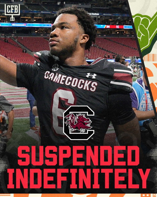 🚨 South Carolina star EDGE Dylan Stewart has been suspended indefinitely after punching an Alabama player and arguing with coaches on the sideline during the Gamecocks’ 49-18 loss to Alabama, Shane Beamer announced. 

#cfb #collegefootball #football #southcarolinafootball #dylanstewart