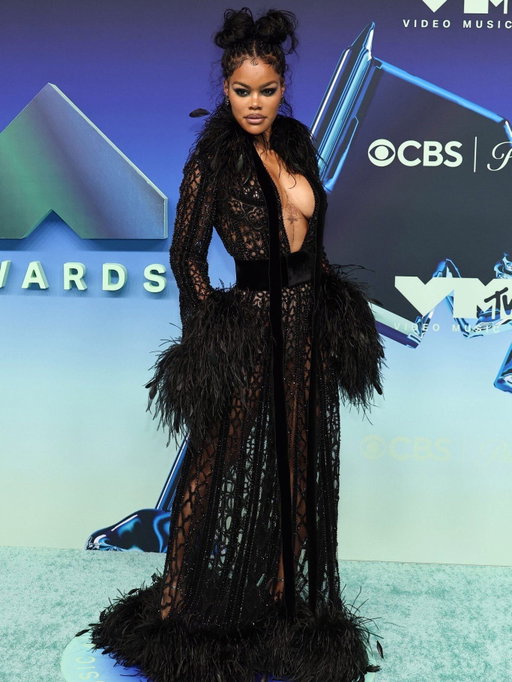 And we're OFF 🚀 Tonight, the big-wigs in the music biz are congregating at the Peacock Theater in Los Angeles for the 2026 MTV #VMAs, an evening that is historically filled with shenanigans and downright strange red carpet fashion (remember the meat dress?)

Naturally, we’re rounding up the best, worst, and weirdest looks of the night. Keep up at the link in bio. 

Photos: Getty Images