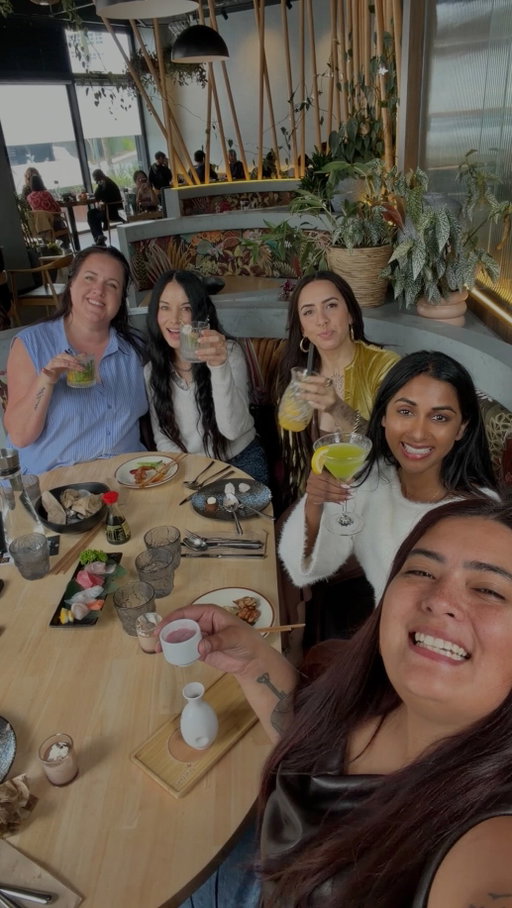 Did you know this is the best brunch buffet in Auckland? As a seasoned buffet girly, I do proclaim @onetreebuffet as the best one in town x You will definitely get your money’s worth of seafood and meat! 

@onetreebuffet - Epsom, Auckland 
- $79 lunch pp 
- Every Sunday 
- for a 1.5 hour seating 
- between 12:00-2:30 pm. 
- Kids under 4 are free and over 4 is $40 pp. 
- 10% off for 60+ seniors 
- Free parking 
- Sashimi is $8 for 4 pieces add on 
- $4 per oyster 

[ad invite] 

#urbanlistnz #nz #auckland #newzealand #nzeats aucklandeats