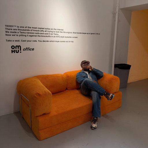 common theme is me cross-leg lounging. very astute.