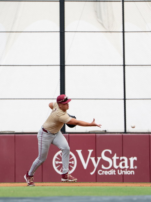 Meet the Noles: Nick Barron 🍢

Nick likes being a first baseman because of the ability to connect with the rest of the infield and have their back.