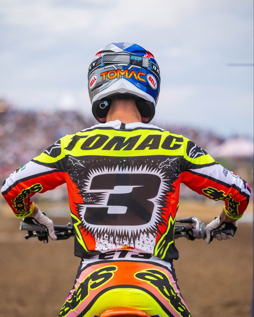 One last ride. We’ll miss you ET3!

📸: @align.with.us