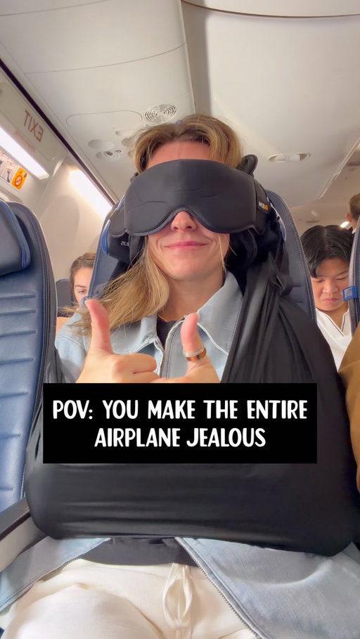 Comment 𝗝𝗘𝗔𝗟𝗢𝗨𝗦 and I’ll send you the link! You must be following for it to land in the right inbox.

I got stopped so many times on my flight by people asking for the link to this thing 😂✈️

This eye mask keeps your head from bobbing around and the arm sling makes you feel like a baby being swaddled 🧑‍🍼😴 I had the coziest little airplane nap and slept most of the 4 hour flight!

#TravelHacks #FlightEssentials #TravelEssentials #AirplaneComfort #LongHaulFlight TravelFinds CarryOnTravel