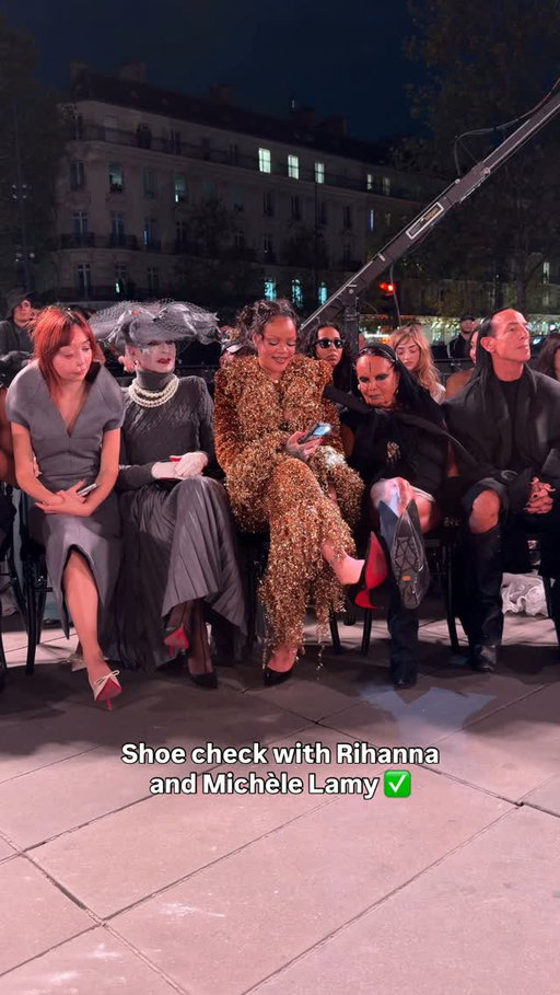 @badgalriri and @lalamichmich share a moment at the @matieresfecalesparis SS27 show 🥹 

#DazedFashionTV #Rihanna #MicheleLamy