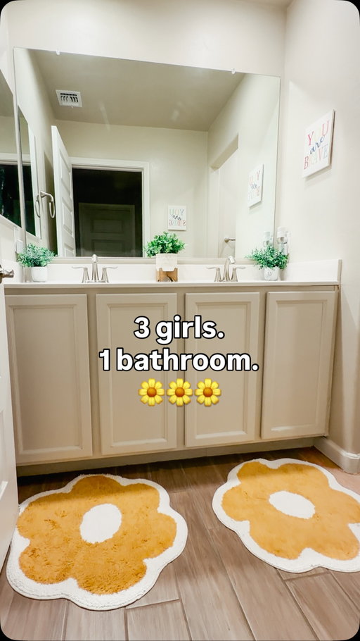 3 girls + 1 bathroom = so. much. hair. 😅

Anything that helps me stay ahead of the mess is a win over here, and the fact that this @danco.llc hair catcher looks like a little flower and fits right in with their bathroom? 🌼 Even better.

One less thing for this mom to worry about! 🙌🏽
Head to @walmart to grab yours! 👏🏽

Anyone else constantly finding hair everywhere in the bathroom?! 😂👇🏽

#DancoPartner #Danco