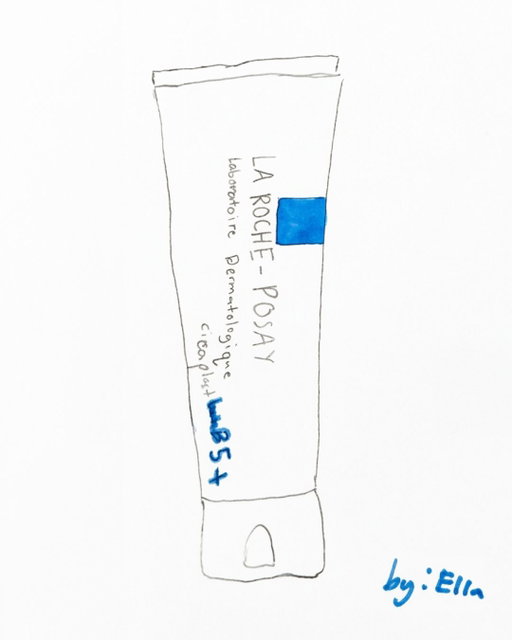 Cicaplast Balm is the one for all, big and small. 🤍

For hydrating dry skin, treating minor burns, soothing diaper rash and more, Cicaplast Balm B5+ is the multi-purpose staple the whole family can count on. Plus, it's suitable for babies 1 week and up! 

Thank you to our team for sharing these masterpieces! 🎨

#LaRochePosay #LifeChangingDermatology #SensitiveSkin #CentellaAsiatica