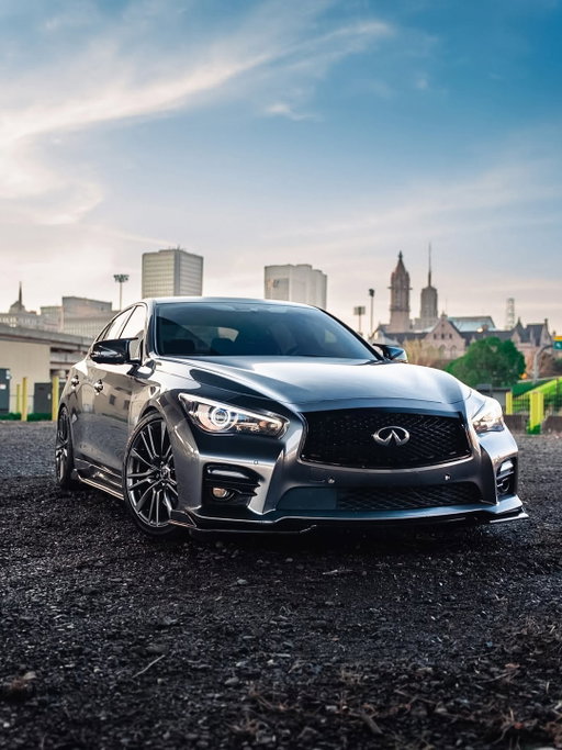 City lines meet a sharper silhouette.

📸 @flxvzn

Share the view from behind the wheel. Tag @infiniti.

#INFINITI
