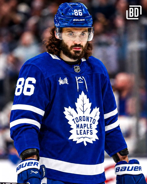 How does Kirill Marchenko look in his new Leafs threads? 👀