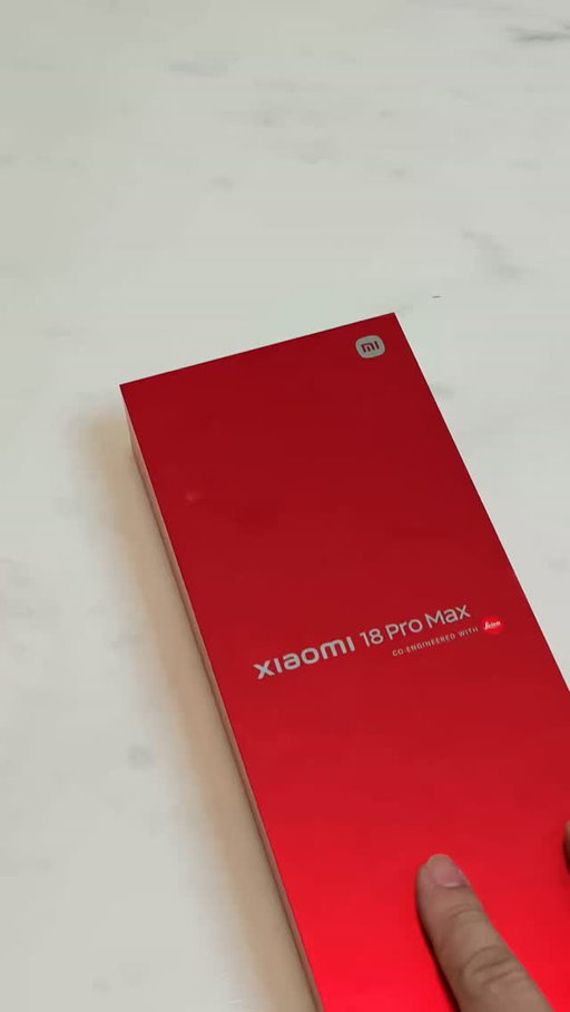 Finally arrived!
The Xiaomi 18 Pro Max is here and I was lucky to grab the limited edition Transparent Red color.
Sad that we wont have a 18 Ultra this year so I have to settle with this first as the best Xiaomi can offer for 2026.

Full review soon.

#gadgetsidekick #xiaomi18ultra