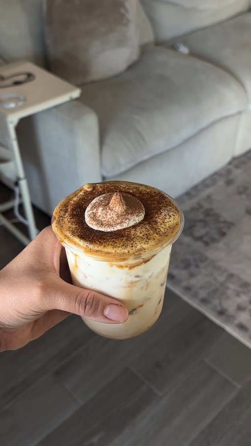 POV: you’re a neighbor to a home based cafe 🩷 people ask all the time if my neighbors care, truth is they’re my best customers! #azcoffee #homebasecafe #smallbusiness #coffeebar