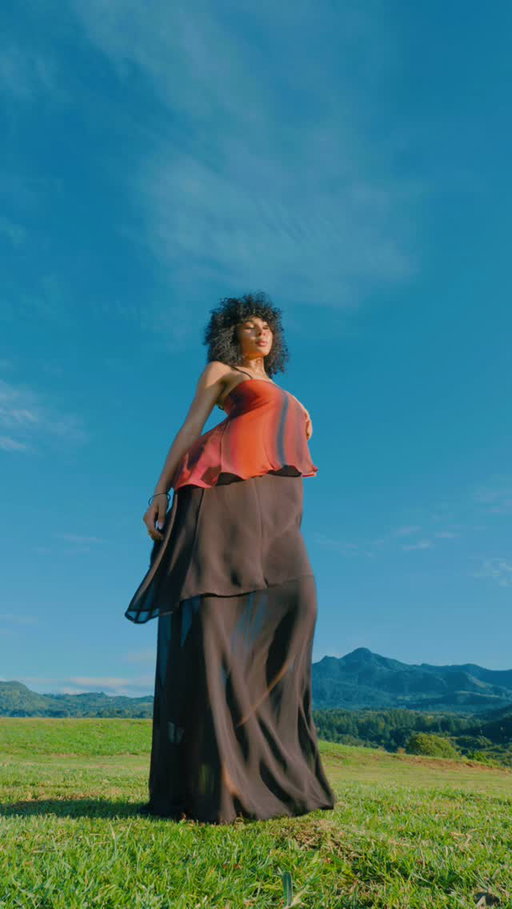 I feel like I have to disclaim this as NOT AI because of how stunning the view is🤩 | Dress @peppermayo