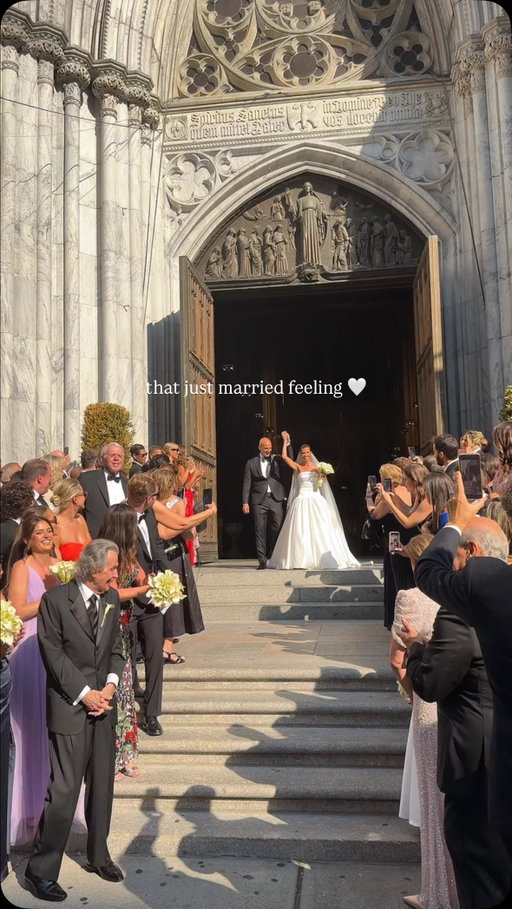 A Pinterest-worthy ceremony exit, surrounded by everyone they love with the buzz of NYC all around them — iconic & unforgettable. 💍

Planner: @amandajuliaevents
Welcome Party: @overstory
Ceremony: St. Patrick’s Cathedral
Reception Venue: The Pool
Content Creation: @thesocialbts
Photographer: @rafalostrowski
Food & Beverage: @majorfoodevents
Florals: @fleursdumois_nyc
Band: @45riots
Hair: @glamxdeana
Makeup: @artsiartistry