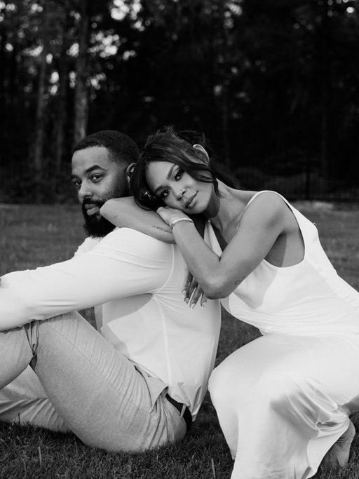 Happy anniversary to the love of my life 💍
.
📸 @lexigracephoto 🫶🏽