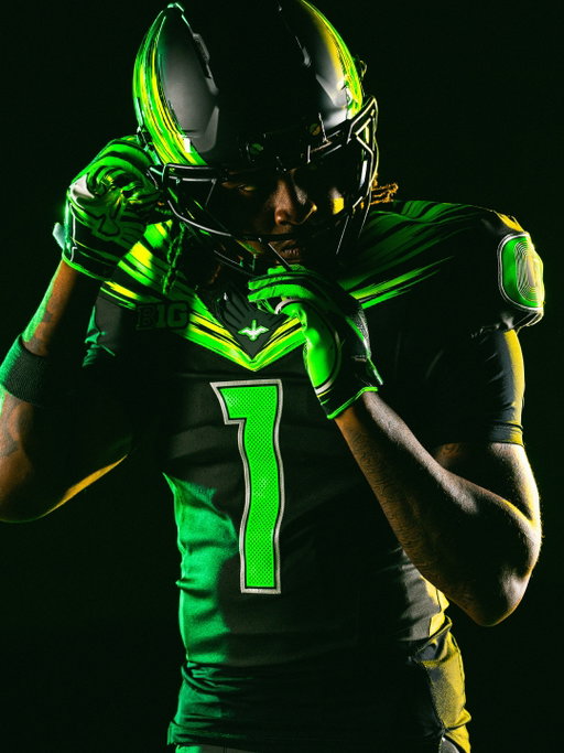 Speed is in our DNA. 

Presenting the @oregonfootball “Origin of Speed” uniform. #GoDucks